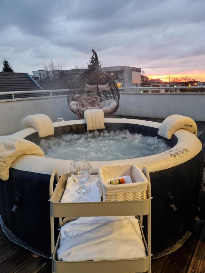 Apartmán Arad Wellness Exteriér fotografie