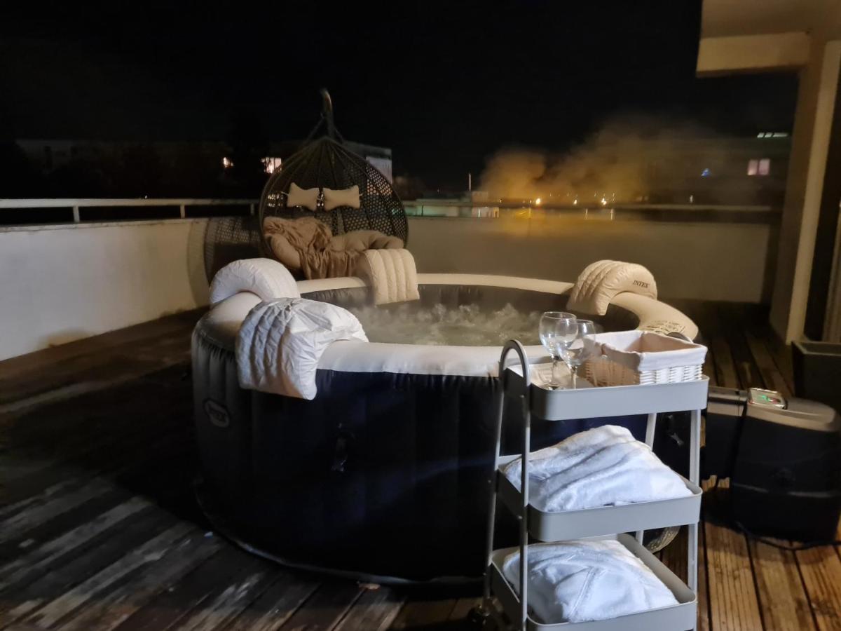 Apartmán Arad Wellness Exteriér fotografie