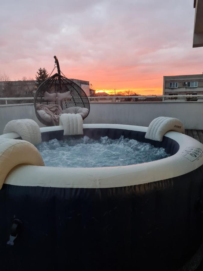 Apartmán Arad Wellness Exteriér fotografie